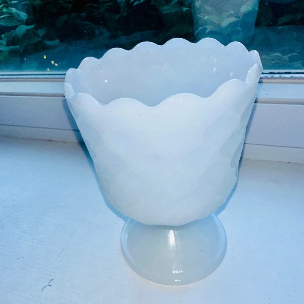 Vintage Milk Glass Pedestal Vase Scalloped Rim Diamond Point Quilted White
